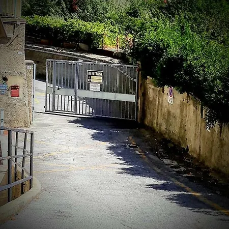 La Casetta Di Bibi E Papa - Free Private Parking Apartman Genova